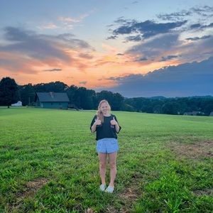 Meet your Posher, Aydan